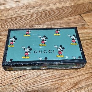 Gucci 2020 Micky Mouse Red Envelope